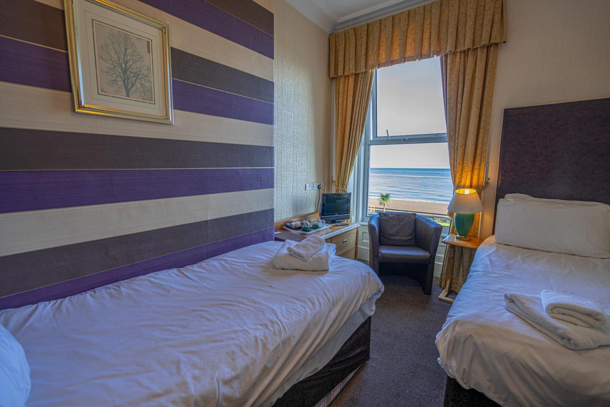 חלנדודנו Can-Y-Bae Hotel מראה חיצוני תמונה