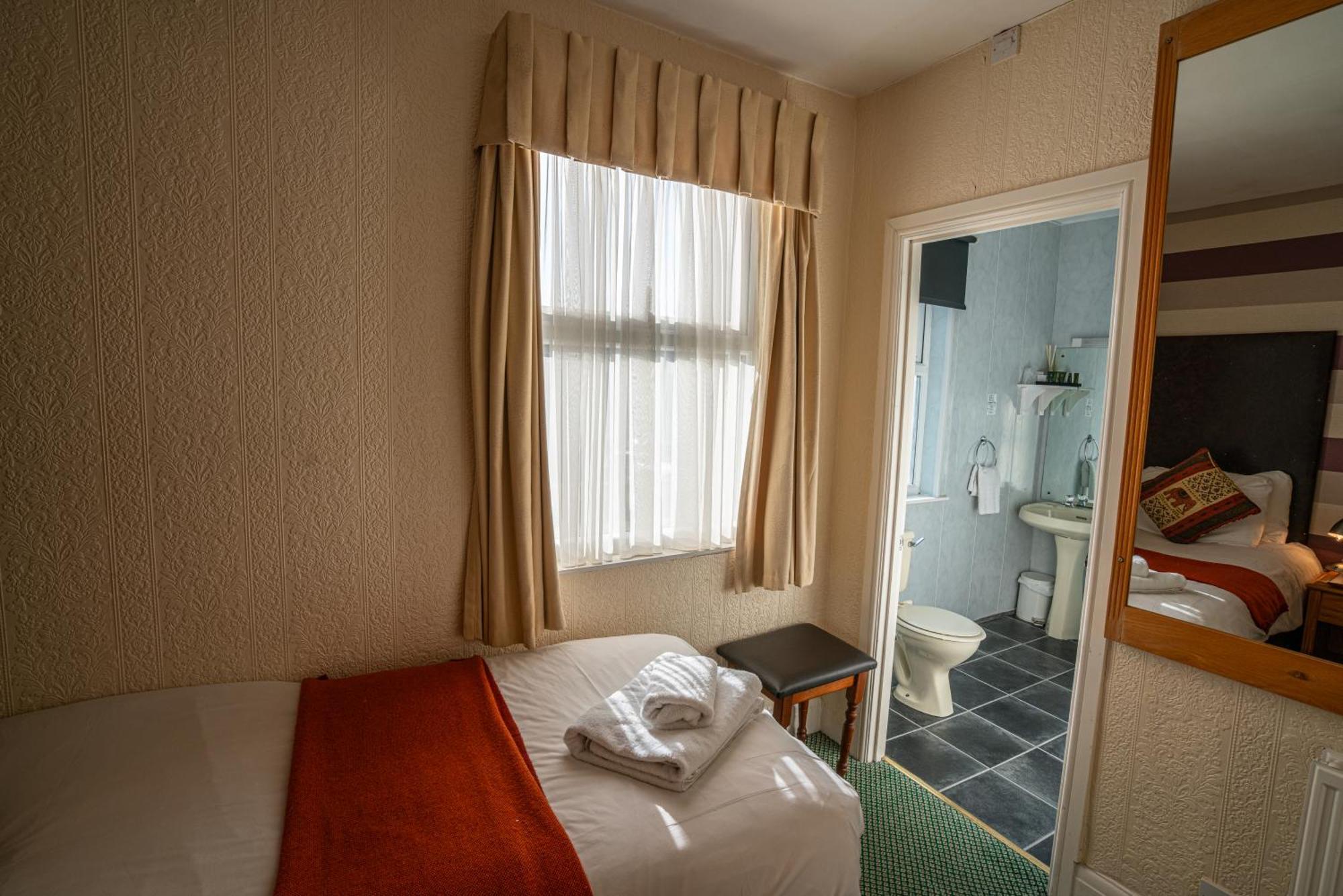 חלנדודנו Can-Y-Bae Hotel מראה חיצוני תמונה